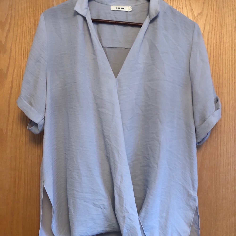3 FOR $25//Grey short sleeve collared shirt